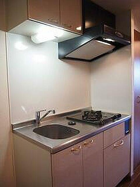 中野区大和町３丁目の賃貸マンションのキッチン