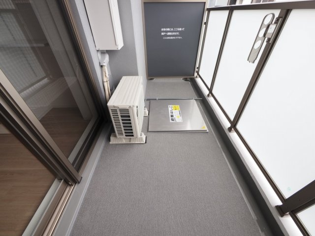 セレニテ東梅田アリエのバルコニー