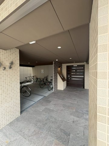 グラディオ友井のエントランス