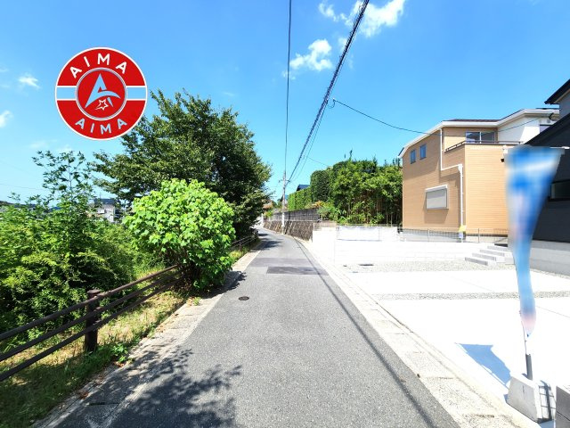 福岡市早良区梅林6丁目第6-2棟（1号棟）の前面道路含む現地写真|前面道路です。