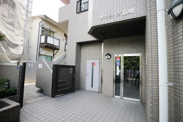 サンライズ品川のエントランス|ゆとりのあるエントランスです