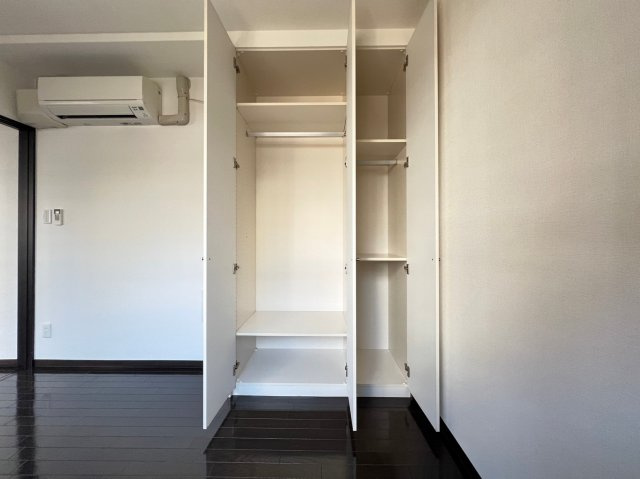 エル・セレーノ上本町レジデンスの収納