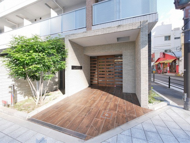 JMFレジデンス大阪福島(旧アクセリス大阪福島)のエントランス
