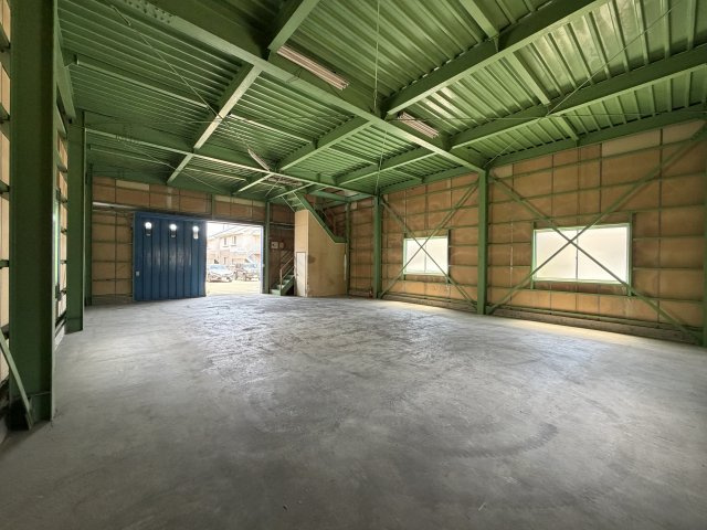 池田倉庫の内装|1階