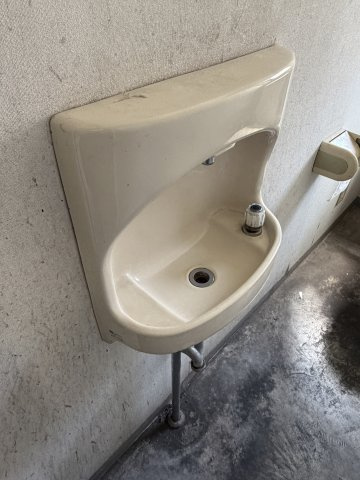 池田倉庫の洗面所|1階