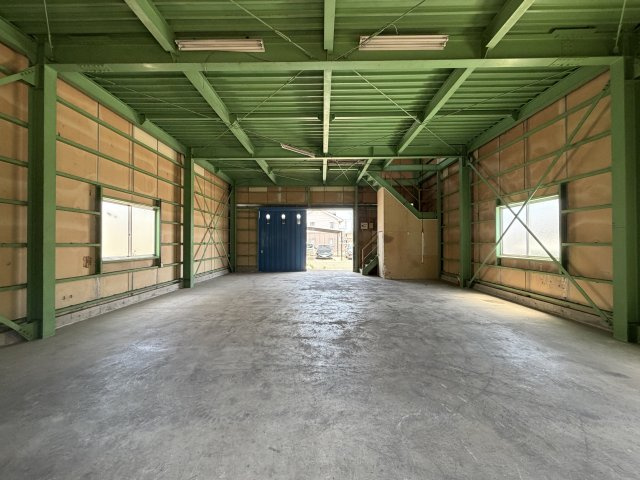 池田倉庫の内装|1階