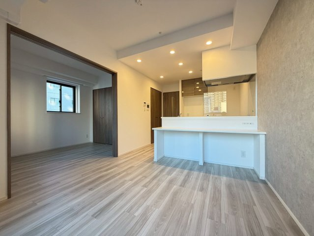 ルフォンプログレ南森町の居間・リビング