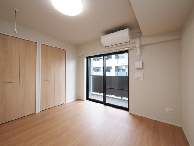 グランセジュール大国町の洋室
