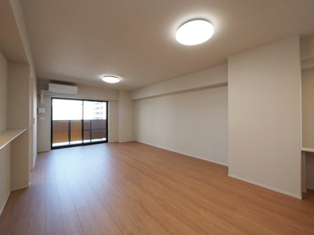 グランセジュール大国町の居間・リビング