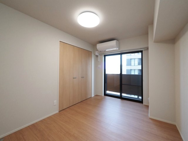 グランセジュール大国町の洋室