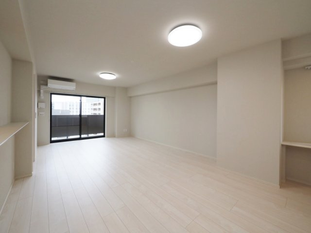 グランセジュール大国町の居間・リビング