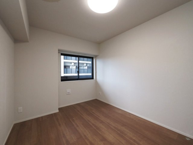 グランセジュール大国町の洋室