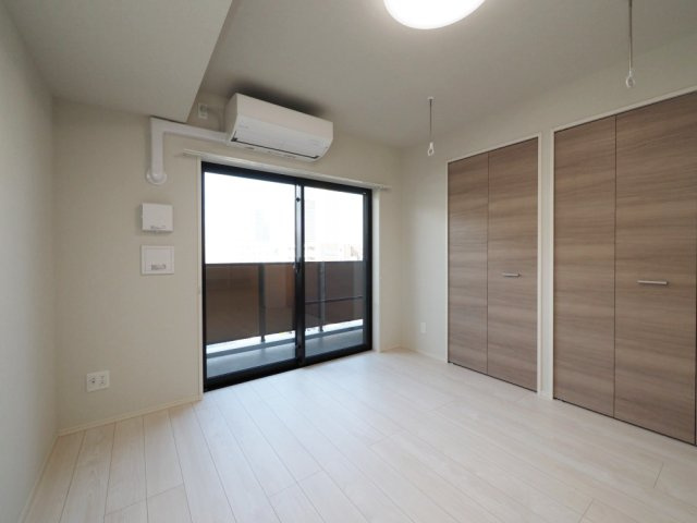 グランセジュール大国町の洋室