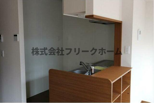 小金井市緑町１丁目のアパートのキッチン