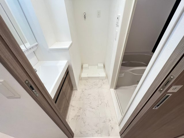ラ フォルム鎗屋町の洗面所