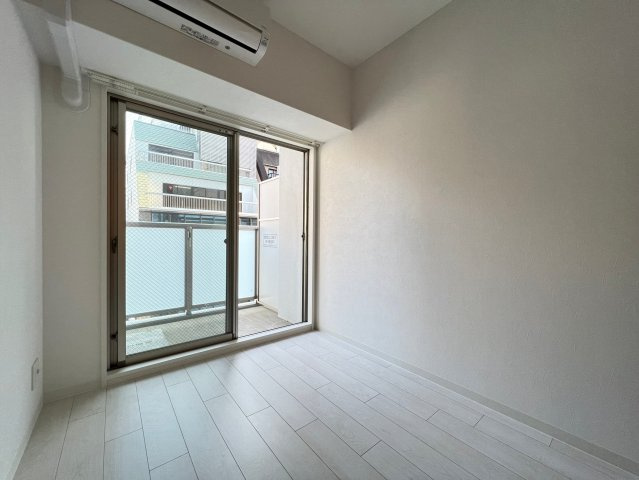 ラ フォルム鎗屋町の洋室