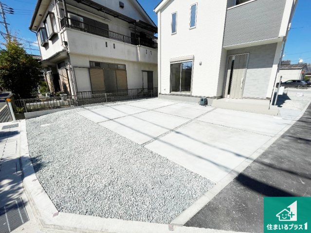 ◆堺市美原区平尾　第4期　新築一戸建ての駐車場|駐車スペース！散水栓があるので、こまめに愛車を洗えます！