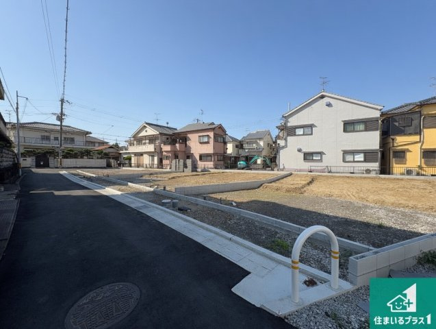 堺市美原区平尾　第4期　新築一戸建ての前面道路含む現地写真|現在建築中！落ち着いた街並みで新生活を始めることが出来そう！周辺の物件も併せてご紹介させて頂きます！