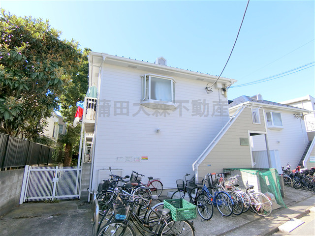エクセル518A棟の外観|1990年3月築　木造地上2階建て総戸数12戸　東京都大田区西蒲田5丁目　A棟とB棟が並んで建っています。JR京浜東北線蒲田駅近ながら落ち着いた住環境が魅力の立地！