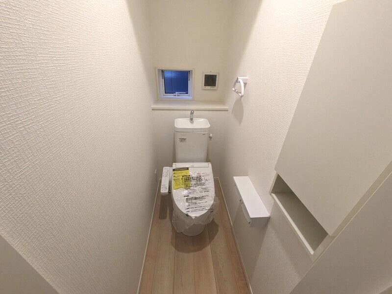 明石市魚住町長坂寺・戸建のトイレ