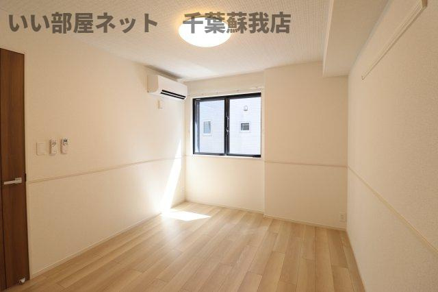 ドゥー・メゾン桜木の洋室|スタンダードな洋室です