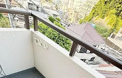 ユニーブル保土ヶ谷のバルコニー