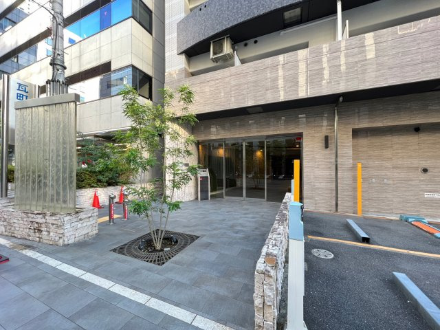 SERENiTE本町エコートのエントランス