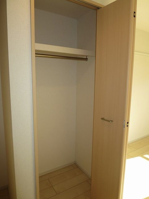 アベニール国立の収納