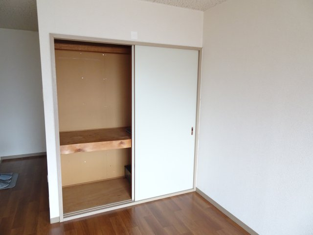 安田マンションの収納