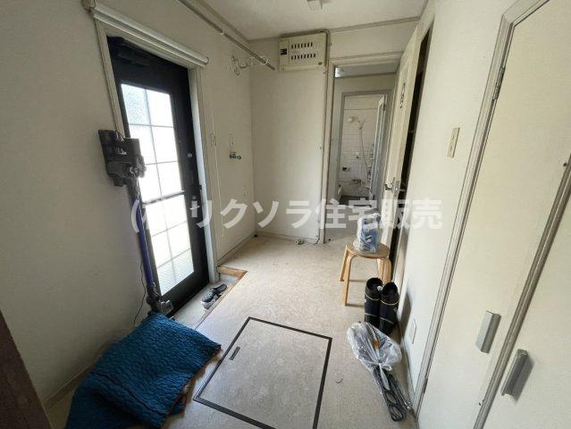 山之上西町　中古一戸建てのランドリースペース|ユーティリティ　床下収納付き
■物件内覧・資金計画相談・住宅ローン相談、リフォーム相談、お問合せ受付中■
※当日・翌日のご内覧、ご相談はお電話でのお問合せがスムーズです！