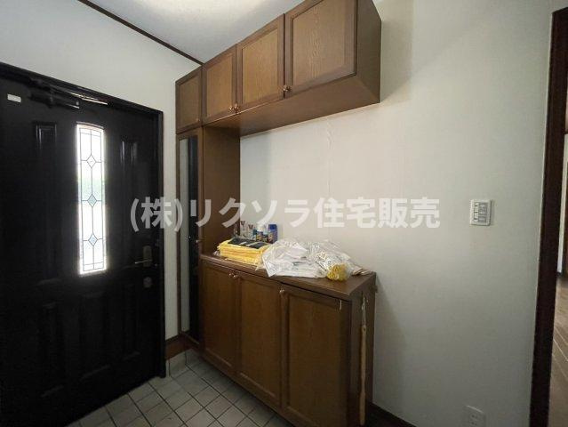山之上西町　中古一戸建ての収納|シューズボックス
■物件内覧・資金計画相談・住宅ローン相談、リフォーム相談、お問合せ受付中■
※当日・翌日のご内覧、ご相談はお電話でのお問合せがスムーズです！