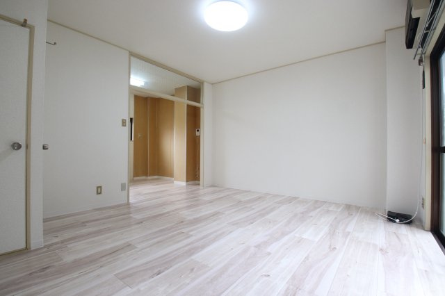 【居間・リビング】 | 森井マンション