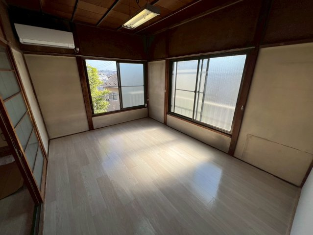 ラテール白幡南町の居間・リビング