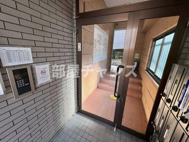 コーポ伊勢山のエントランス