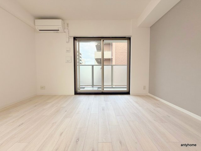 ルクレ西長堀　仲介手数料無料の寝室