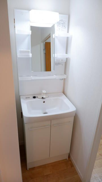 マンション第二青山の独立洗面台