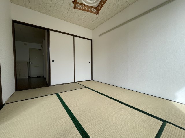 ベルテ東金の和室