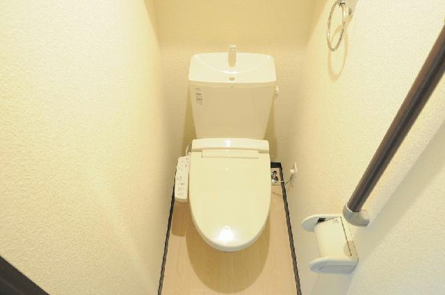 レオネクストバルーンモーリーのトイレ|温水洗浄便座設置