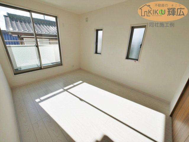姫路市西庄3期（全3棟）2号棟の寝室|同社施工例です。