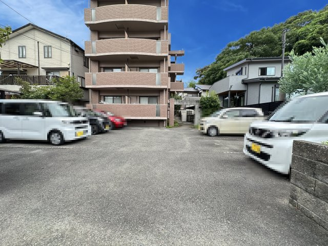 山帰来の駐車場