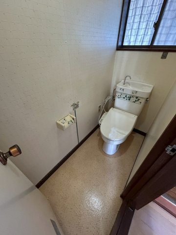 邑楽町秋妻賃貸住宅のトイレ