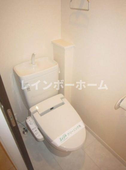 ガーデンコートのトイレ|※別部屋参照写真となります。