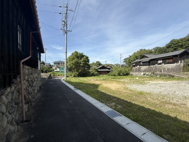 知多市日長字播摩　全2区画　B区画の前面道路含む現地写真|R8.7.14撮影　間口14.8ｍ！