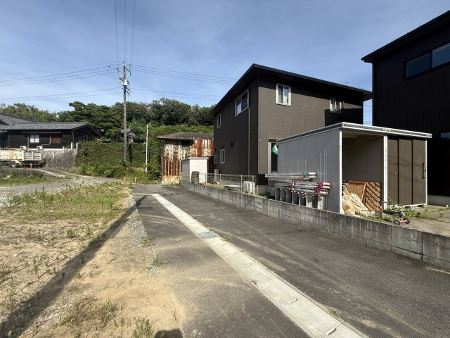 知多市日長字播摩　全2区画　B区画の前面道路含む現地写真|R8.7.14撮影　前道2.9ｍ