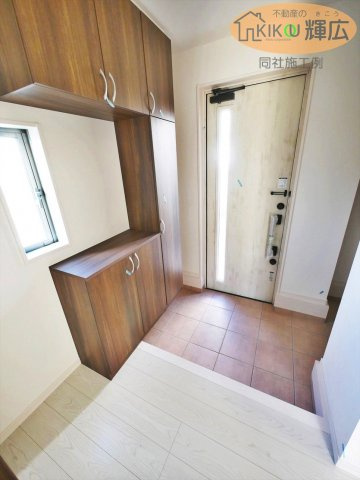 姫路市西庄3期（全3棟）3号棟の玄関|同社施工例です。