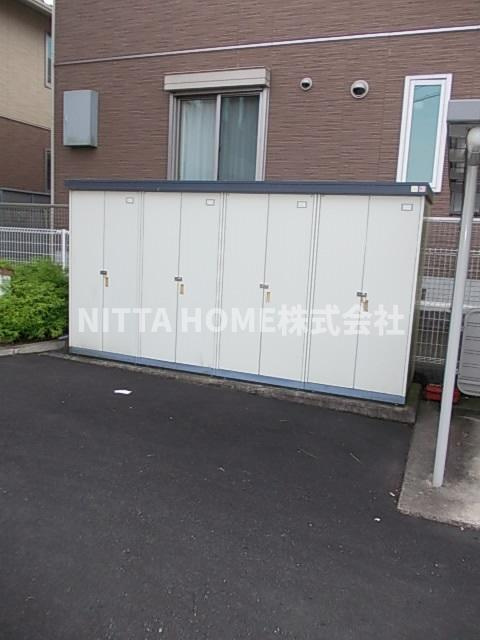サンシャインⅡのその他共用部分|外部物置は無料で使えますよ～