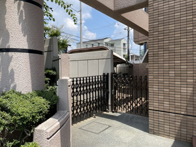 【その他共用部分】 | シャリエ豊中 | 現在ご返済中のカーローン・カードローン・教育ローンなどを住宅ローンに一本化したり、家具家電購入費用・引越し費用を住宅ローンと組み合わせるなど、お客さまにメリットの多い住宅ローンのご提案が可能です。
