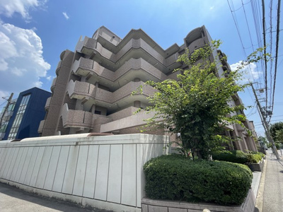 【外観】 | シャリエ豊中 | 弊社のファイナンシャルプランナーより、将来に向けた資金計画・住宅ローンの無料相談が皆様に大変ご好評頂いております！物件ご購入の前に、まずはお気軽にご相談くださいませ。