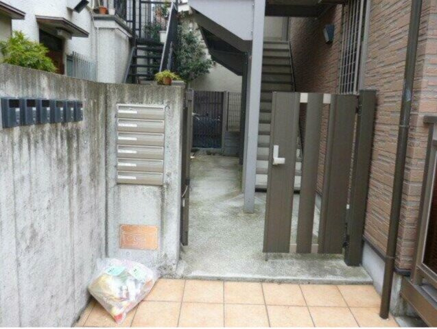 【エントランス】