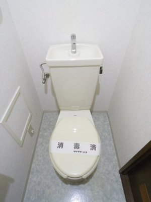 【トイレ】 | サンマグノリア | 【参考写真】コンセントあり（温水洗浄便座設置可能）